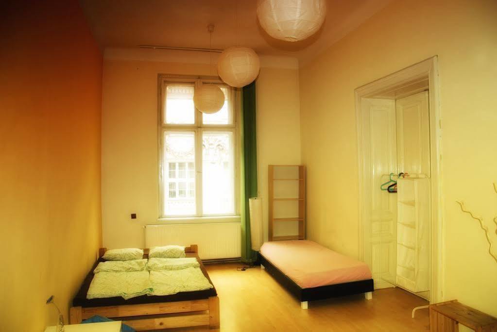 Hostel Krakowskie Klimaty Exteriör bild