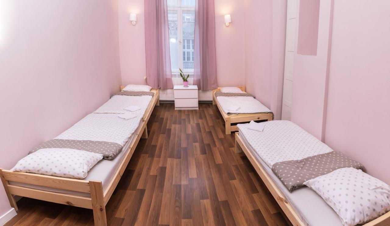 Hostel Krakowskie Klimaty Exteriör bild